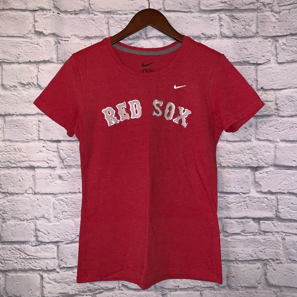 ☀️3/$25 Nike Red Sox Logo T Shirt • Sz M Red